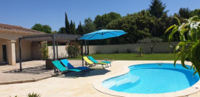 Les Dentelles du Ventoux - Gîte avec Piscine